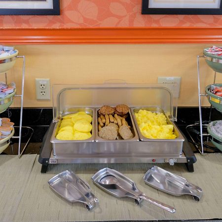 Quality Inn & Suites Lexington Esterno foto