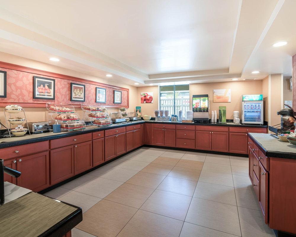 Quality Inn & Suites Lexington Esterno foto