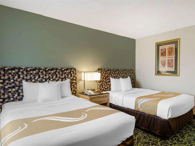 Quality Inn & Suites Lexington Esterno foto