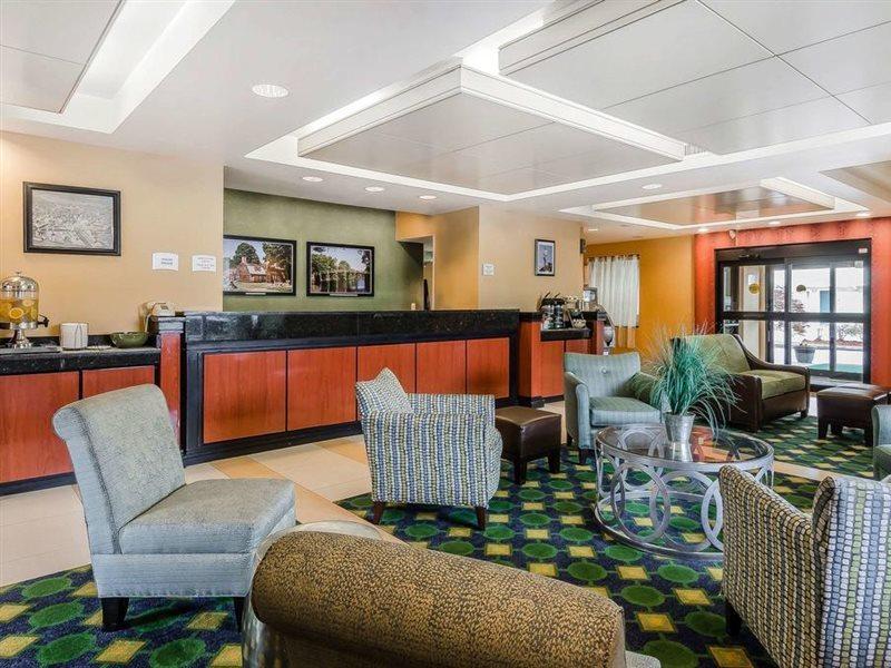 Quality Inn & Suites Lexington Esterno foto