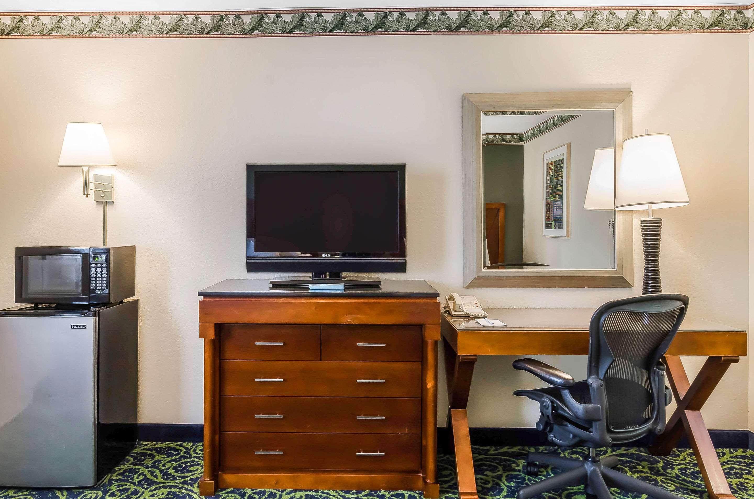 Quality Inn & Suites Lexington Esterno foto