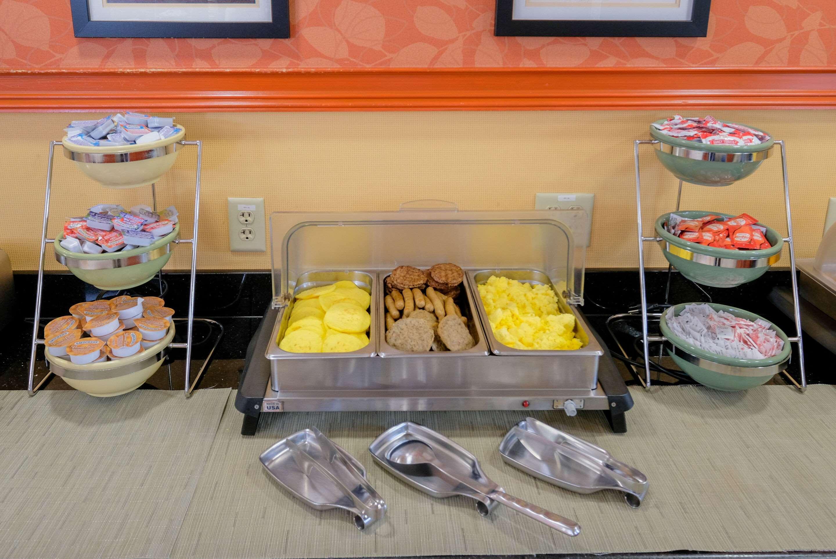 Quality Inn & Suites Lexington Esterno foto