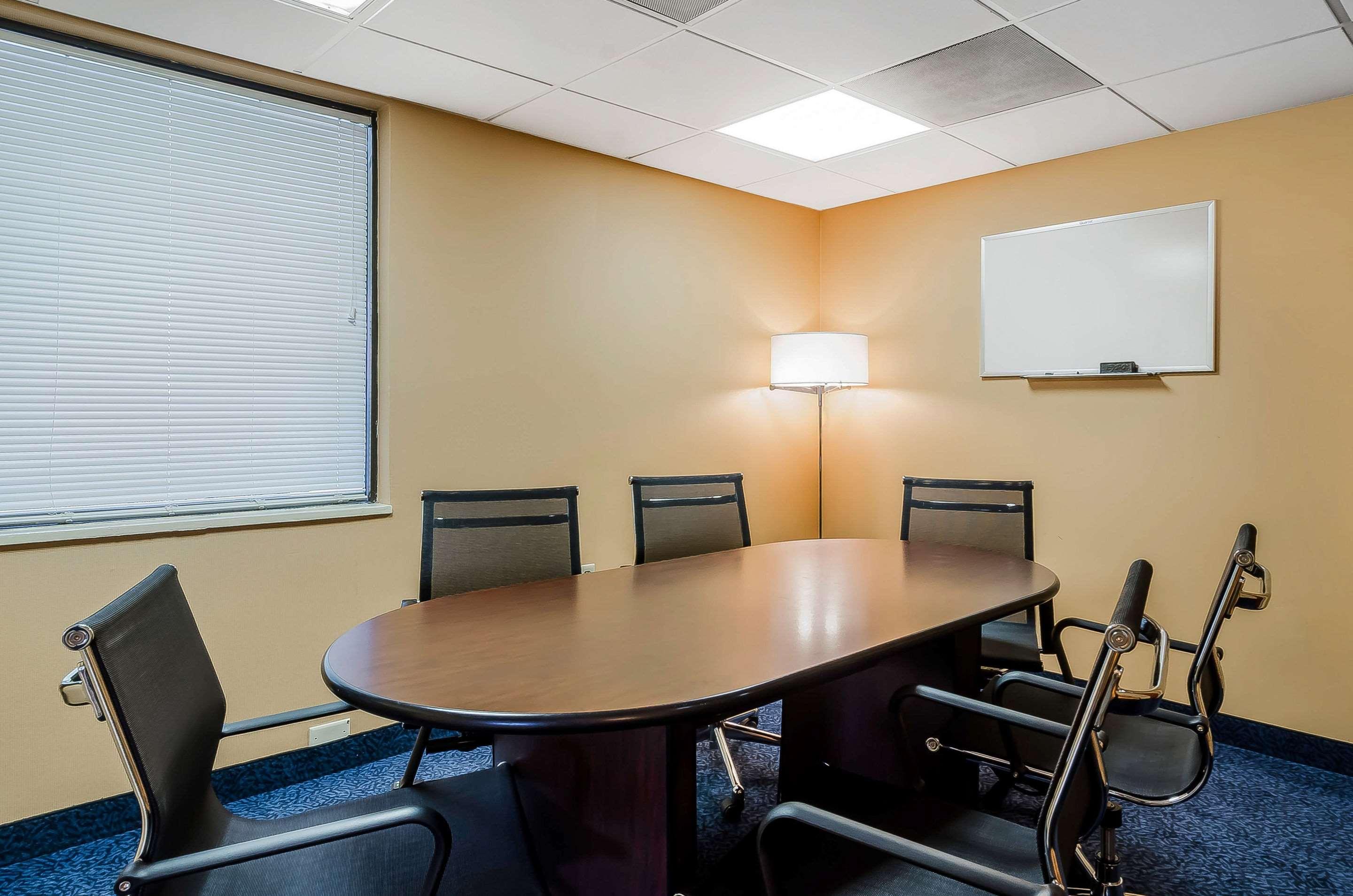 Quality Inn & Suites Lexington Esterno foto