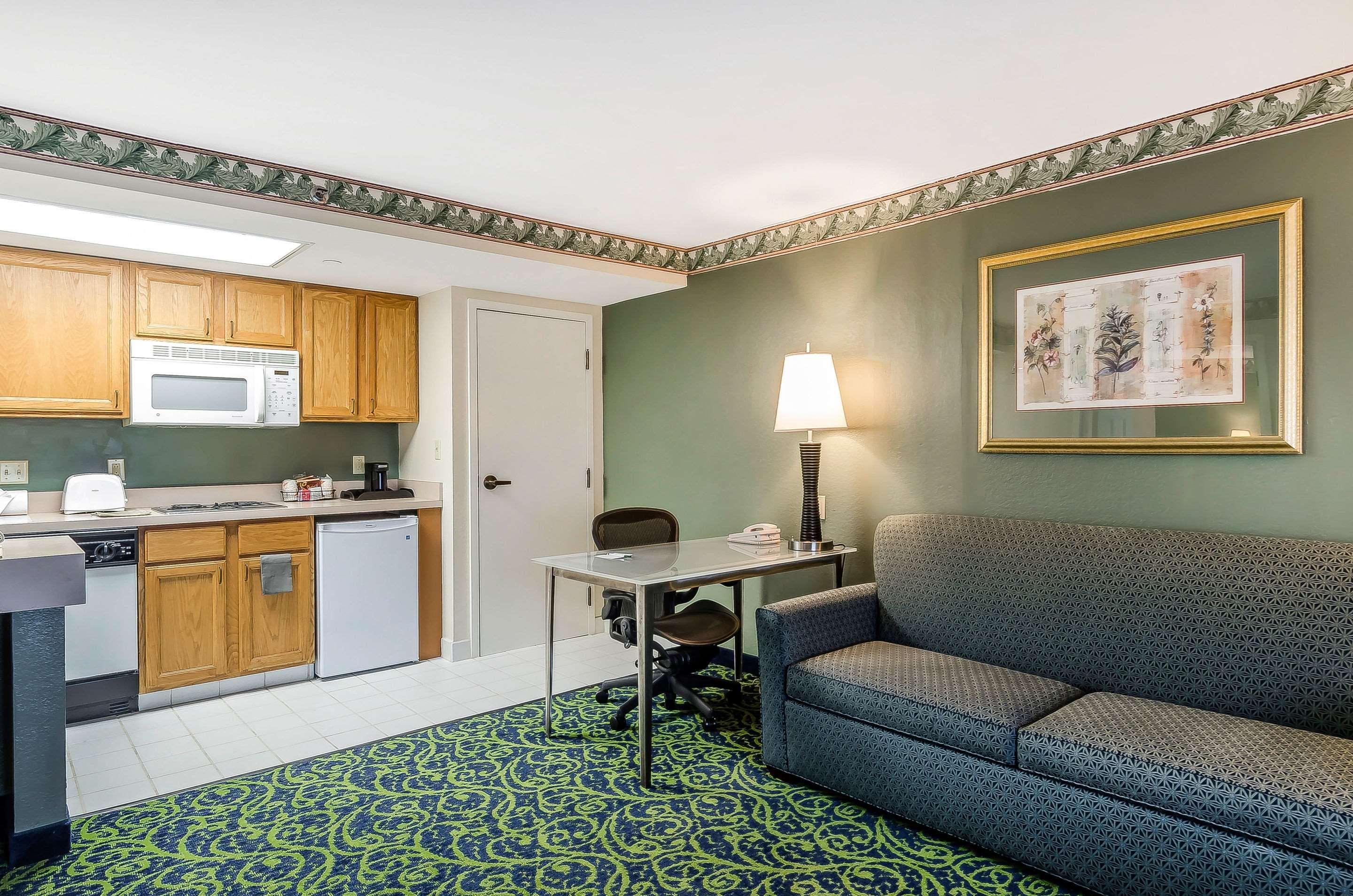 Quality Inn & Suites Lexington Esterno foto