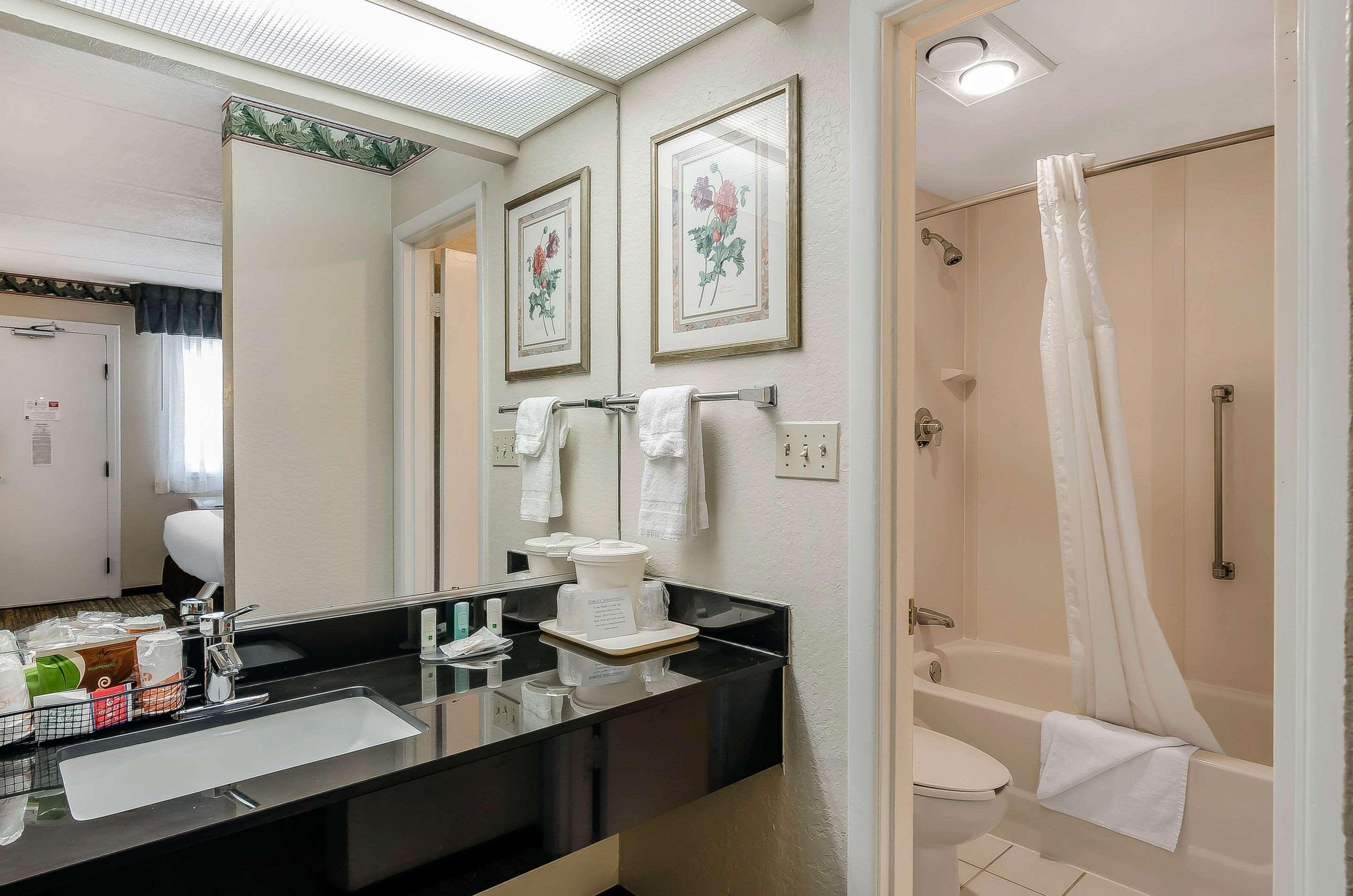 Quality Inn & Suites Lexington Esterno foto