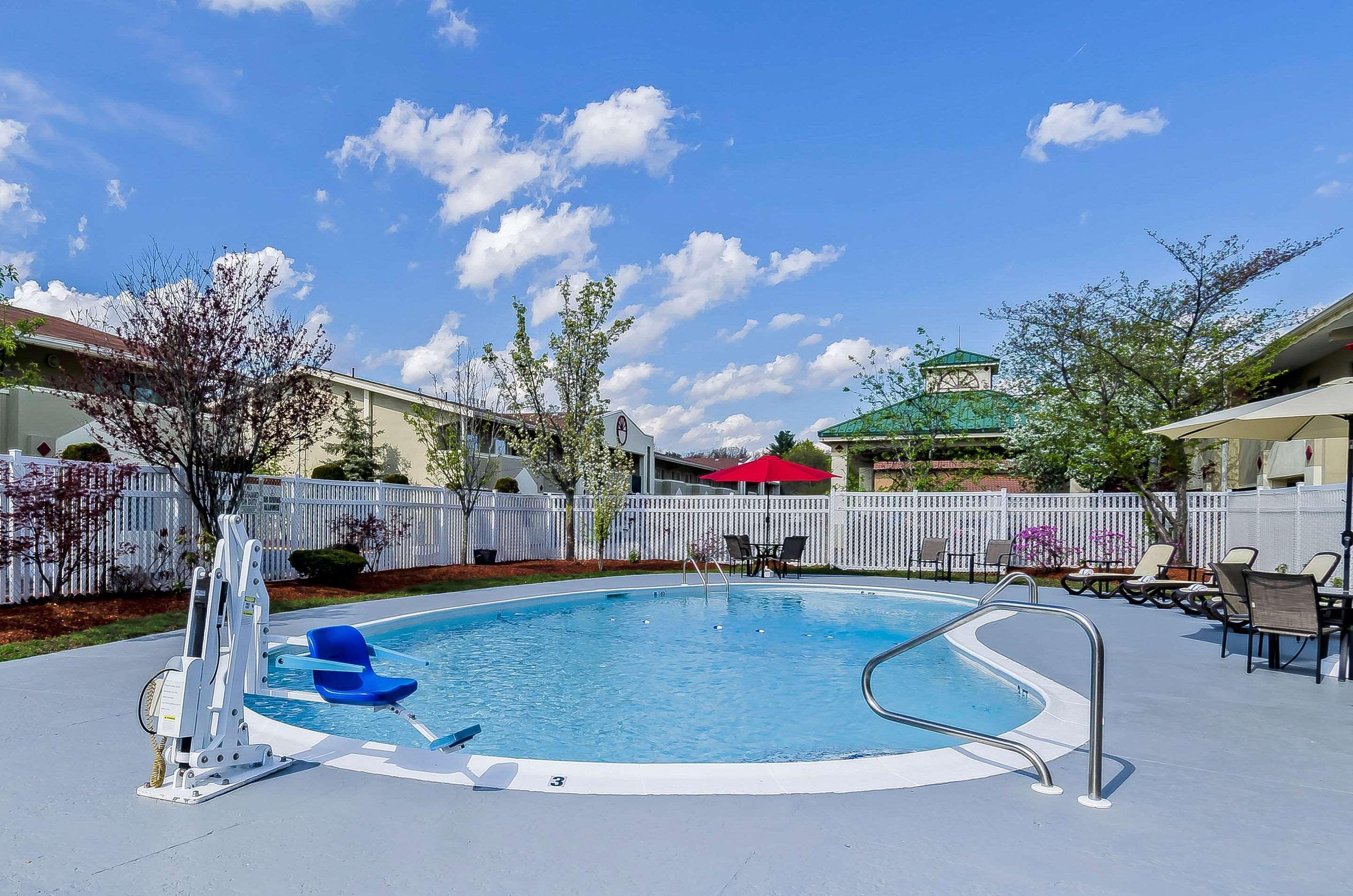 Quality Inn & Suites Lexington Esterno foto