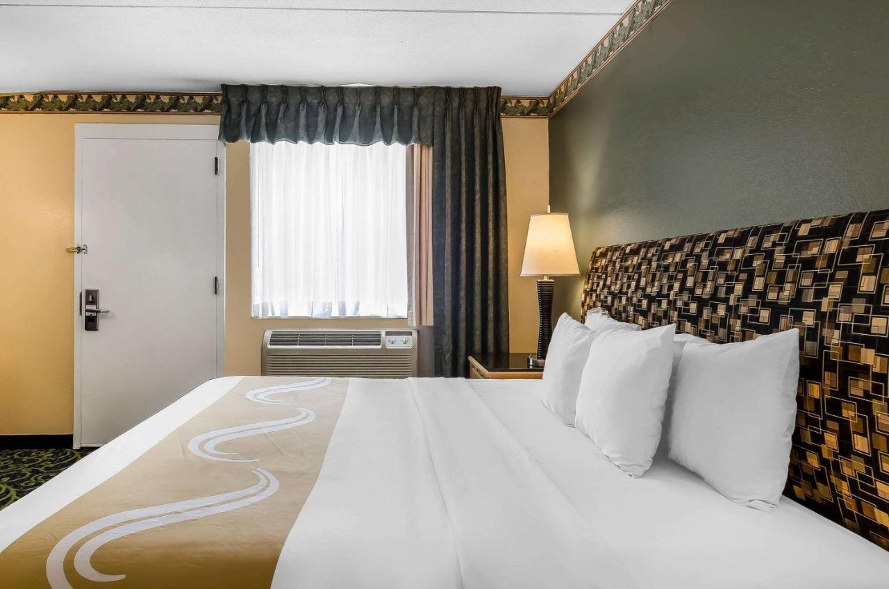 Quality Inn & Suites Lexington Esterno foto